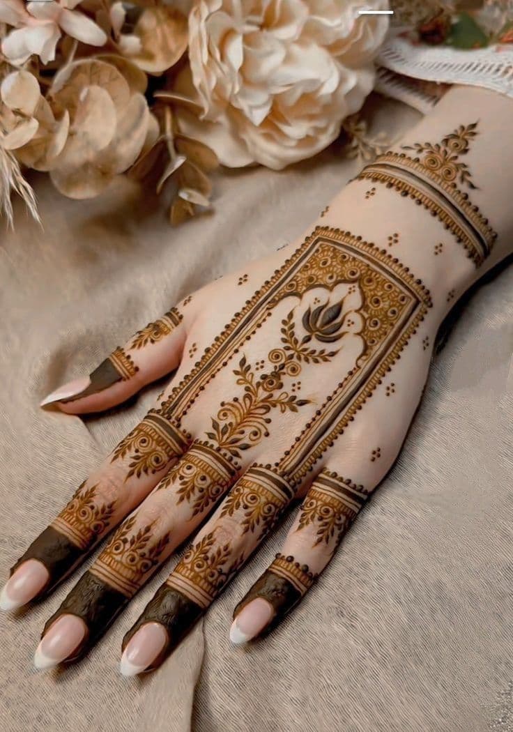 Minimal Mandala Mehendi mehendi design