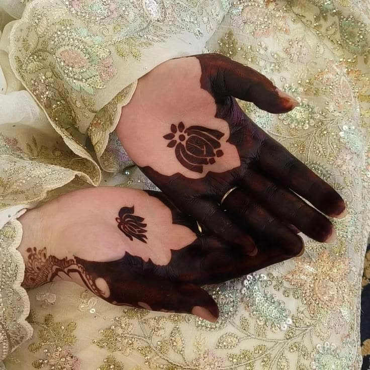 Meher-e-Arab mehendi design